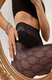 Luxurys Designer G Socks for Fashion Leg CC Tights with Mesh Silk Stockings Breathable Womens Sexy Underwear Black Letters Jacquar6922894