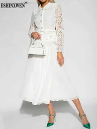 Basic Casual Dresses Eshin 2024 Spring Womens Fashion Dress Flip Collar Splicing Work Hollow Waist Belt Single Chest Fold Elegant Dress New TH6378 C240411