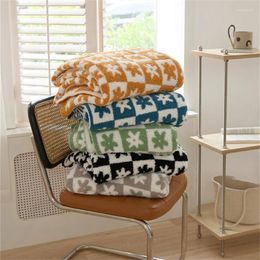 Blankets Simple Retro Checkerboard Knitted Blanket Nap Casual Autumn And Winter Half-side Fleece Multifunctional Sofa