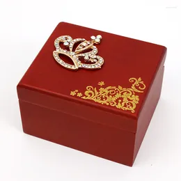 Decorative Figurines SOFTALK We Are The Champions Red Mirror Solid Wood Music Box Birthday Christmas Valentine's Day Gift