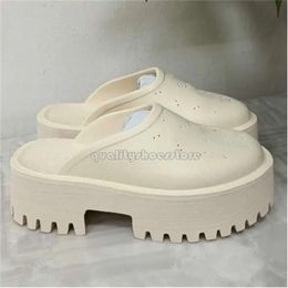 Woman Shoes G Slipper Brand Designer Women Platform Perforated Sandals Slippers Made of Transparent Materials Fashionable Sexy Lovely Sunny Beach Woman 888