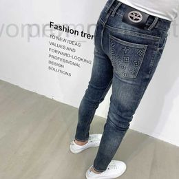 Designer maschile jeans jeans maschile trendy autunno autunno versatile versatile versione blu coreana slim fit piccolo piede 2023 o9vd nymk