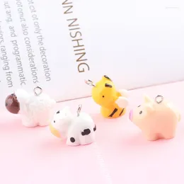 Charms 10pcs Cute Pasture Animal Cow Sheep Bee Pig Resin DIY Crafts Jewelry Accessory Handmade Earring Keychain Pendants Make