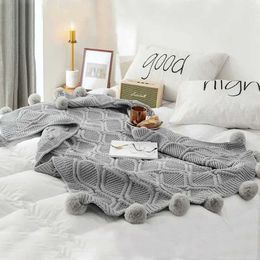 Blankets Chenille Sofa Throw Blanket Super Soft Knitted Cosy Bed Blankets with Balls Home Outdoor Camping Office Travel Car Blankets