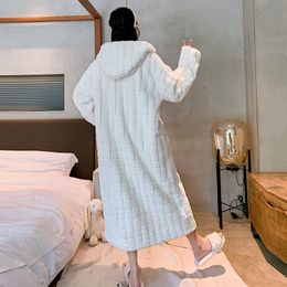 Double Layer Thickened Warmth 2022 New Winter Nightgown Long Women's Winter Coral Velvet Hooded Bathrobe Pyjamas White M L Xl