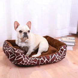 Letto per cane gatto pet quadrato piastre chennel medio divano di divano per cani cuscino cuscino calmante per cani letto casa per animali domestici accessori