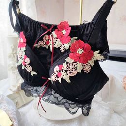 Sweet little fresh deep V thin cup underwear heavy floral embroidery bra set with large size A-F cup lingerie with underpants