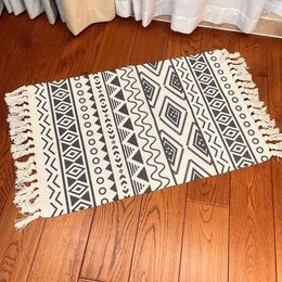 Carpets 60x90CM Cotton Linen Healthy Material Tassel Design Carpet Table Area Rugs Modern Non-Slip Yoga Bath Mats Bedroom Decor