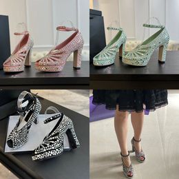 2024 Damen Designer Luxus Peep-Toe High-Heele Sandals Fashion Classic 100% Leder Casual Outside Lady sexy Strass und Pailletten-Stau-Fersen-Sandalengrößen 35-41