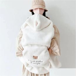 Blankets Swaddling Bear Embroidery Baby Stroller Windproof Blanket Warm Going Out Portable Strap Drop Delivery Kids Maternity Nursery Otusa