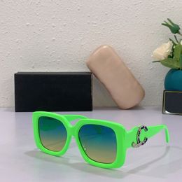 Fashion designer square sunglasses with acetate metal frame simple and stylish stylish sunglasses C3420 UV resistant and anti reflective womens sunglasses