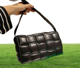 Padded Cassette s Bags Venettas Cowhide Woven Tofu Bag Single Shoulder Messenger Leather Pillow Small Square Female Zhouzhoubao123 V40Y1818481