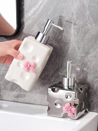 Liquid Soap Dispenser Silver-plated Ceramic Emulsion Bottles Bathroom Accessories Exquisite Bow Decorative Cosmetic Shampoo El Home Gifts