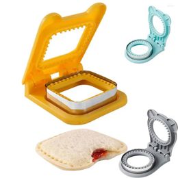 Baking Tools Stainless Steel Circular Square Bear Shaped Bread Toast Biscuit Cutter Flip Sandwich Cutting Mould Tool