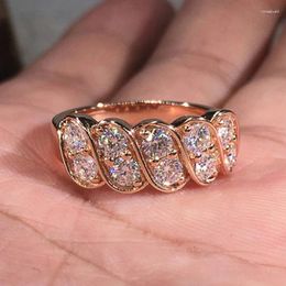 Wedding Rings Huitan Luxury Women Rose Gold Color Modern Fashion Female Accessories Party Statement Lady Jewelry Drop
