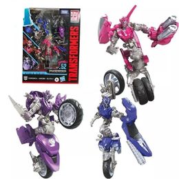 Original Takara Tomy Hasbro Transformers Toys Deluxe Class Studio Series 52 Arcee Chromia Elita-1 Transformers Figures Model