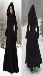 2018 New Fur Hallowmas Hooded Cloaks Winter Wedding Capes Wicca Robe Warm Coats Bride Jacket Christmas Black Events Accessories6584461