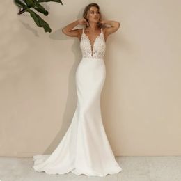 Sexy V-Neck Appliques Lace Mermaid Satin Wedding Dresses Back Deep V Designs Bridal Gowns