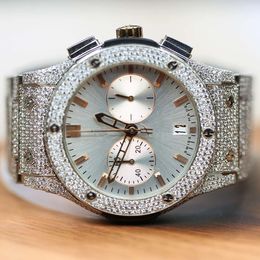 Luxo Parecendo totalmente assistir Iced para homens Mulher Top artesanato único e caro Mosang Diamond Relógios para o Hip Hop Industrial Luxuado 15160