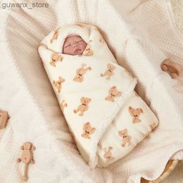 Filtar Swaddling vinter baby filt fleece varm täcke för nyfödda sängkläder baby swaddle wrap flanell lamm mjuk baby barnvagn filt manta bebe y240411eq74y2404