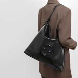 2024 Womens Bag Tote Large Capacity Shoulder Autumn/winter Premium Commuter Backpack Bags