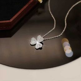 High End Vancelfe Brand Designer Necklace Clover Necklace Light Luxury Shining Full Diamond Lucky Grass Heart Petal Pendant Trendy Designer Brand Jewellery