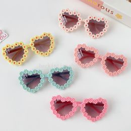 2024 New Children Fashion Heart Daisy Sunglasses UV400 Baby Girls Boys Vintage Outdoor Sun Protection Sunglasses Kid Sun Glasses