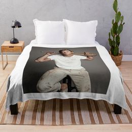 Chris Hemsworth Throw Blanket Thin Blankets Picnic Blanket Quilt Blanket