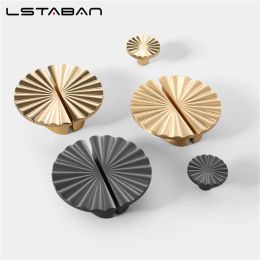 Nordic Style Fan Shape Cabinet Pulls Zinc Alloy Gold Copper Cupboard Door Drawer Dresser Knobs Furniture Hardware Decoration