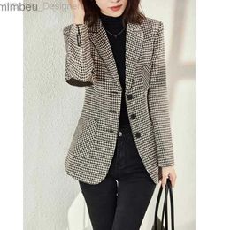 Blazer da donna Blazer 2023 Spring New Migliaia di migliaia per piccoli tuta per piccola giacca da donna Slima di media lunghezza Sl di medio Abbigliamento a pezzi tutto in alto C240411