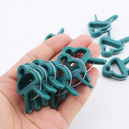 10pcs Green Garden Plant Fixed Clips for Greenhous Vegetables Flowers Stem Vines Grape Clamp Support Straighten Stems