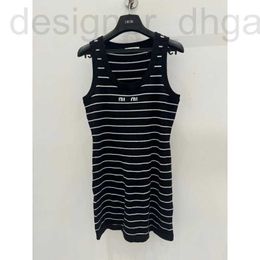 Basic & Casual Dresses Designer Miu Early Spring New Knitted Vest Skirt Stripe Contrast Letter Fashionable Slim Fit Versatile Style Korean Version Lightweight