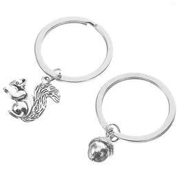 Keychains 2pcs Squirrel Keychain Pine Cone Matching Pendant Couple Decorative Jewerly Metal Charms
