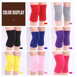 1Pair Non-Slip Soft Absorbent Knee Pad Support Brace Protector Leg Sleeve for Men & Women Outdoor Sports Running Dance Gym Yoga