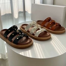 Markendesigner-Hausschuhe Damen Neue Luxus Retro Römische Sandalen Pantoffeln Drei Schnürsäle Modetriumph-Bogen-Slipper Flip-Flops