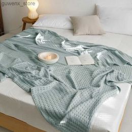 Blankets Swaddling Waffeta towel high-quality cotton air-conditioned summer quilt solid color single piece thin dormitory single and double-sided blanket Y240411