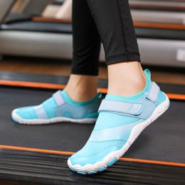 Water Sneakers Men Mesh Quick Dry Aqua Shoes Wading Sneakers Water River Shoes Swimming Diving Wearproof River Sea Upstream Yoga