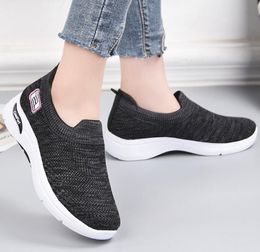women Running Shoes 2806 Casual Sneakers Comfort Design kingcaps dhgate sports fashion boots Outdoor Lawn Preppy Style Athleisure Classic Vintage 2024 new womans