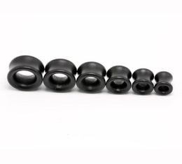 Black Western Hollow Wood Ear Plugs Tunnels Fashionable Ear Expander Body Piercing Jewellery For Men and Women7094966