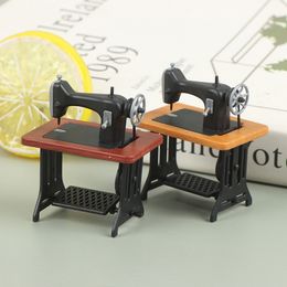 1:12 Dollhouse Miniature Sewing Machine Model Doll Furniture Decor Toy