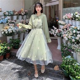 Casual Dresses Women's Autumn Dress French Style Ruffles Lace-Up O-Neck Lantern Sleeve Tulle Patchwork Flower Embroidery A-Line