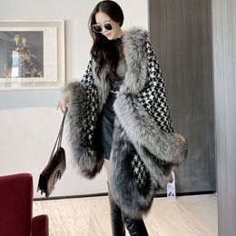 2023 Lady Sweater Coat Faux Fur Collar Luxury Fluffy Cashmere Cardigan Coat Shawl Autumn Winter Women Cape Poncho Outerwear Q428