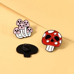 Ghost Mushroom Enamel Pin Poisonous Skull Mushroom Custom Brooches Halloween Punk Badge For Friend Jewellery Spille Wholesale