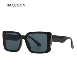 Sunglasses Retro Square Unisex Design Fashionable Sun Glasses Men Women Classic Style Eyewear Modern Shades Uv400