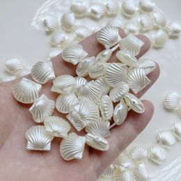 White large and small shell shaped acrylic beads DIY imitating pearl style to make necklaces, bracelets, Jewellery accessories