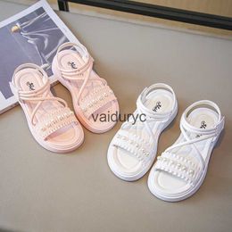 Sandals Girls 2023 Summer New Pearl Little Girl Soft Sole Fashionable Princess Shoes Korean Edition Middle and Small Childrens Roman H240411