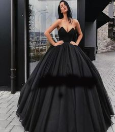 Ravishing Black Ball Gown Prom Dress Sexy VNeck Sleeveless Puffy Tulle Evening Dress Arabic Dubai Celebrity Party Dress Vestido D5901370