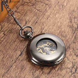 Pocket Watches Fashion Alloy Retro Vintage Pocket On Chain Cool Chain Hollow Mechanical Dial Black es Pendant Birthday Gifts Y240410