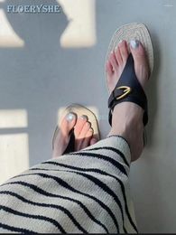 Slippers Belt Buckle Flip Flop Woven Sole Summer Aesthetic 2024 Women Round Toe Concise Fashion Vacation Beach Leisure Luxury