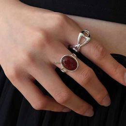 French style red agate ring for female niche design geometric fashion pig nose personality versatility high-end feel index finger ring